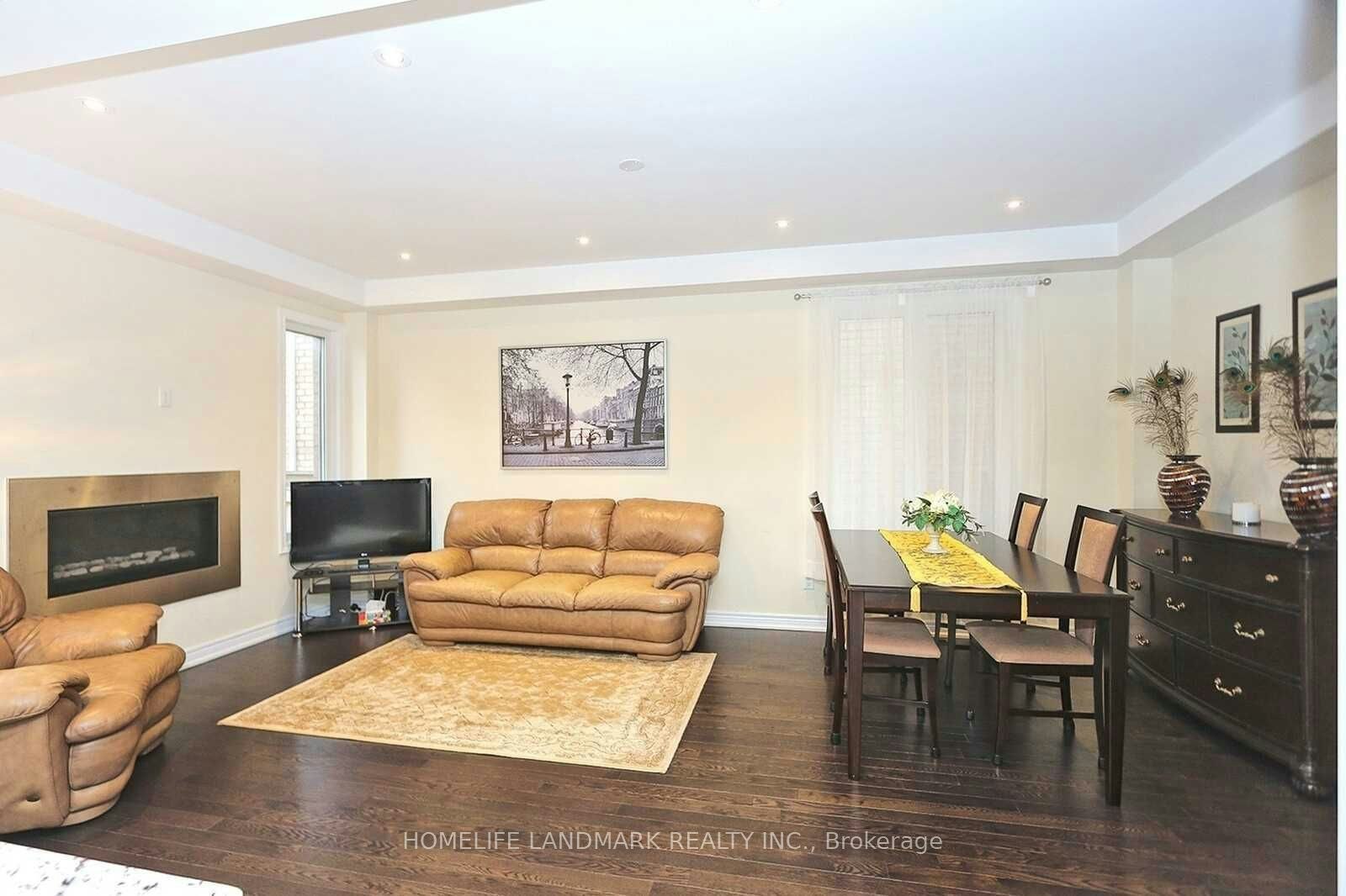 349 Hartwell Way, Aurora, ON, L4G 0W5 - 8