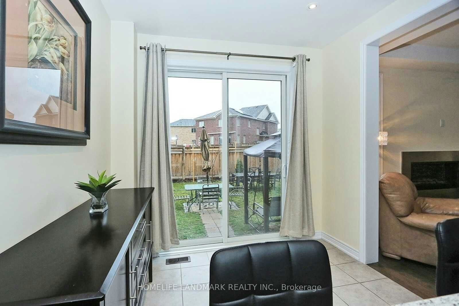 349 Hartwell Way, Aurora, ON, L4G 0W5 - 13
