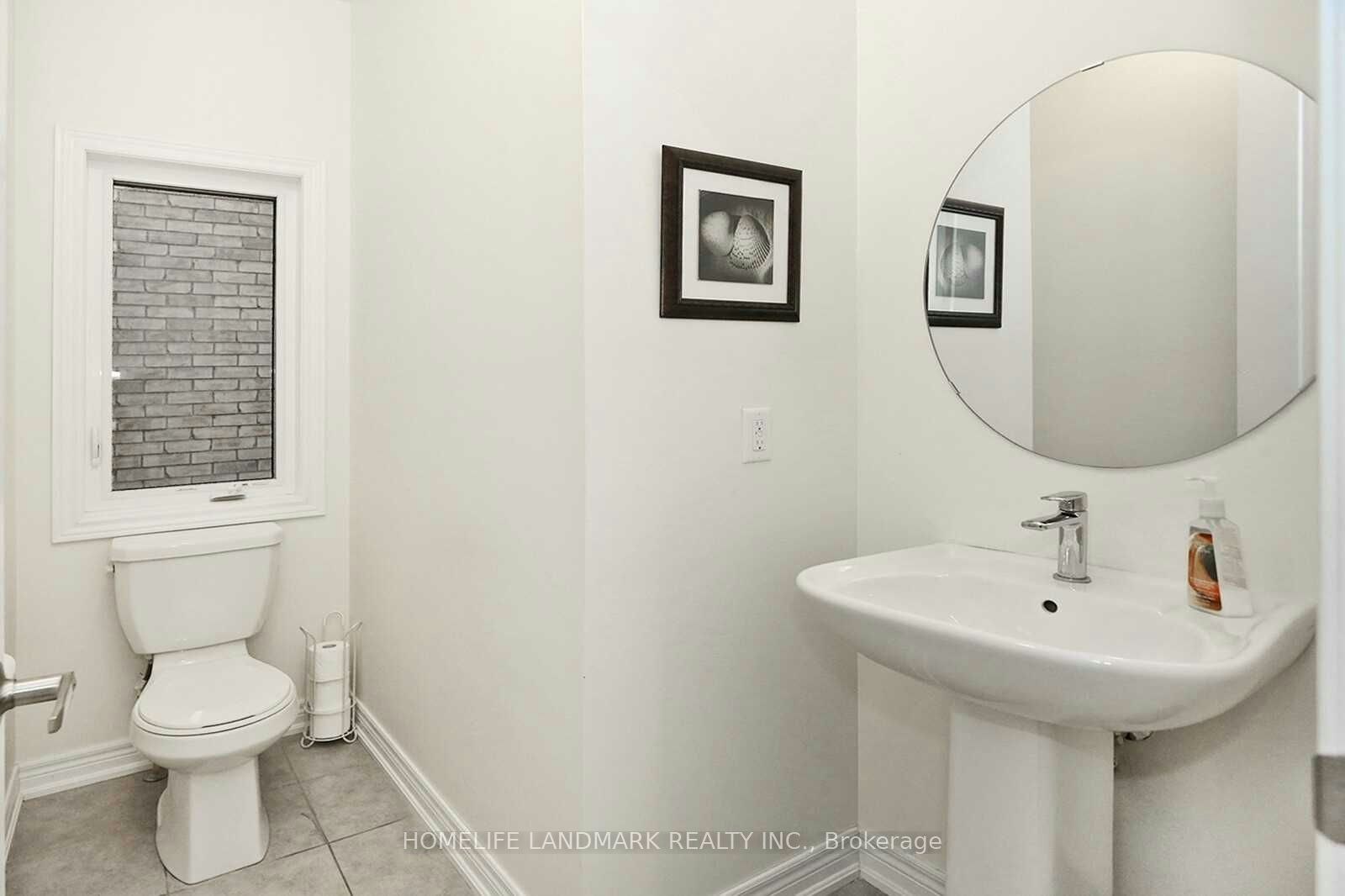 349 Hartwell Way, Aurora, ON, L4G 0W5 - 4