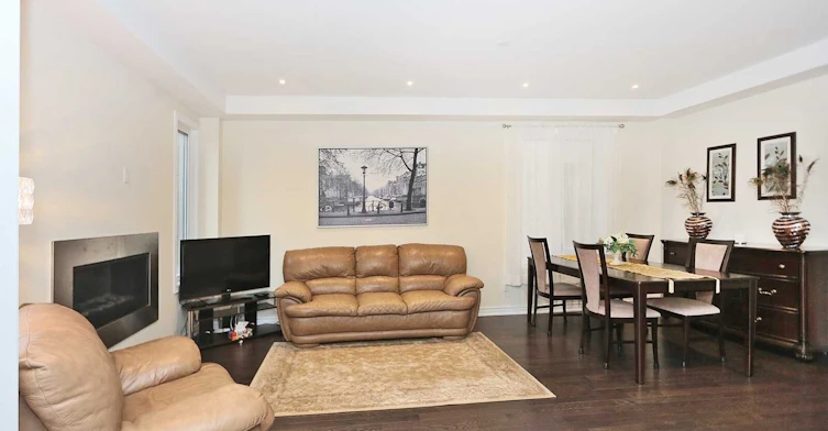 349 Hartwell Way, Aurora, ON, L4G 0W5 - 7