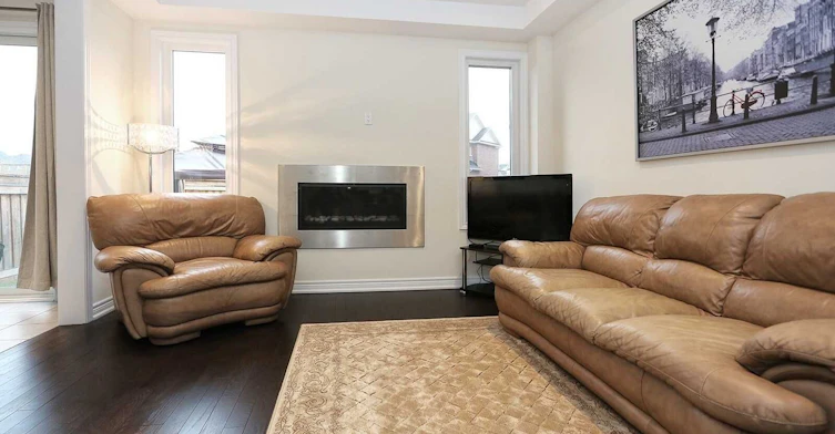 349 Hartwell Way, Aurora, ON, L4G 0W5 - 11