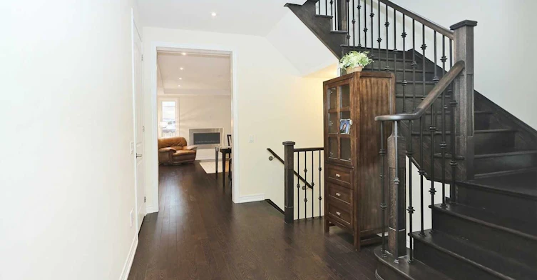 349 Hartwell Way, Aurora, ON, L4G 0W5 - 5