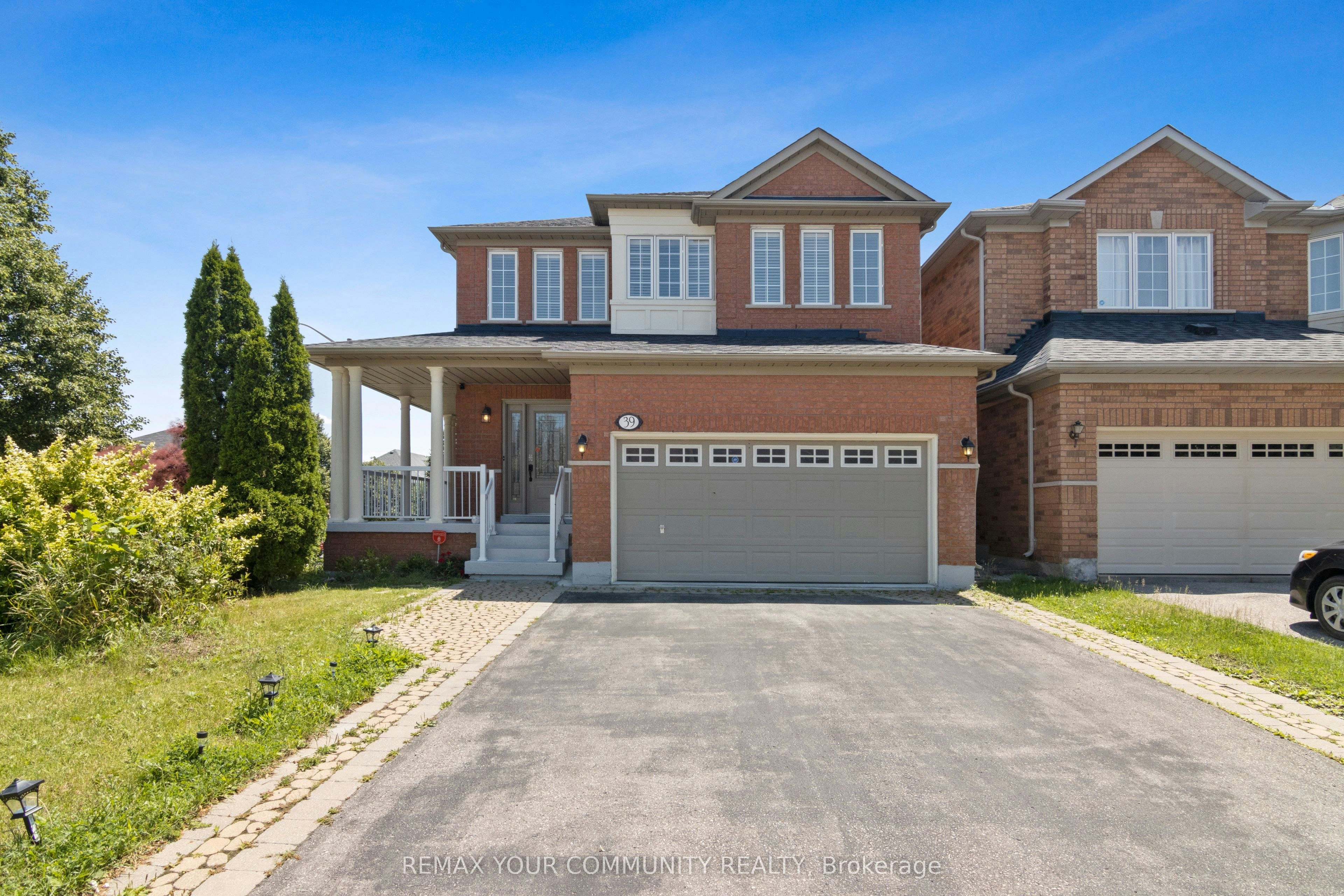 Main and Second Floor-39 Lark Crescent, Richmond Hill, ON, L4S 2N2 - 2