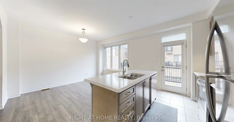 5 Casely Avenue, Richmond Hill, ON, L4S 0J8 - 2