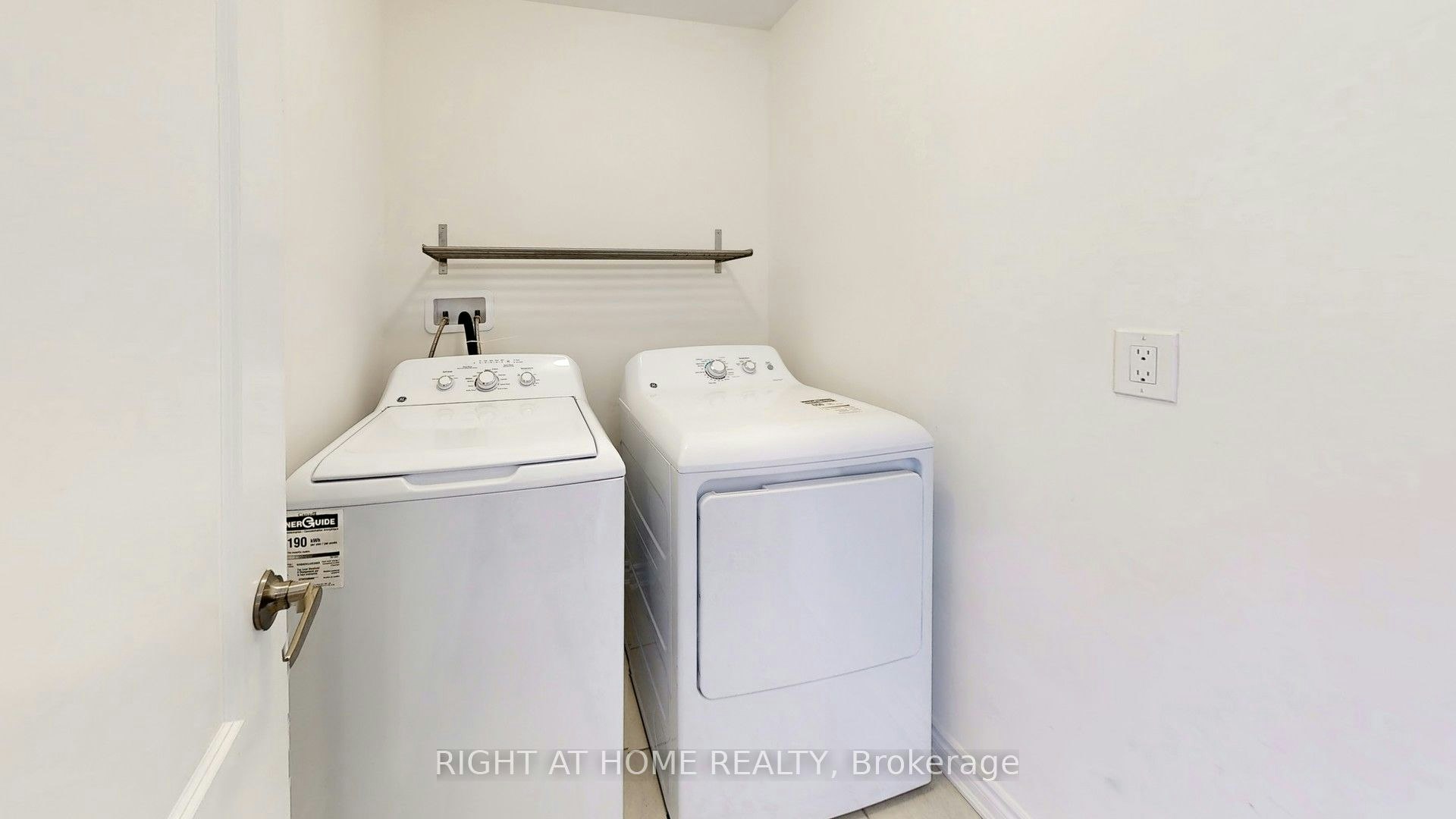 5 Casely Avenue, Richmond Hill, ON, L4S 0J8 - 18