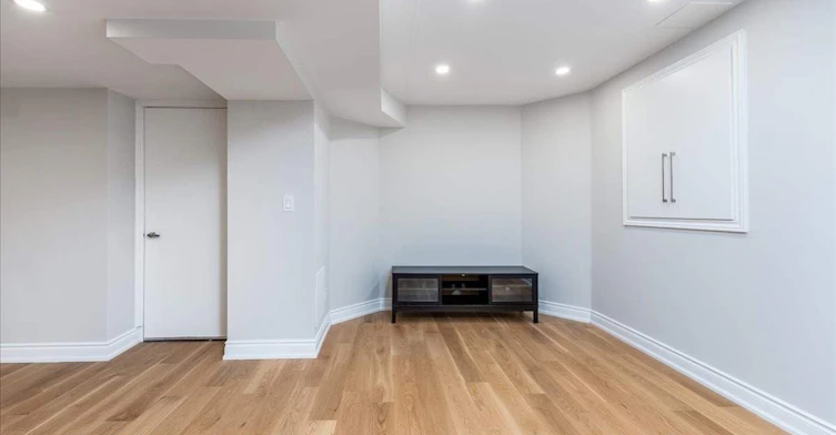 778 Firth Court, Newmarket, ON, L3Y 8H8 - 6