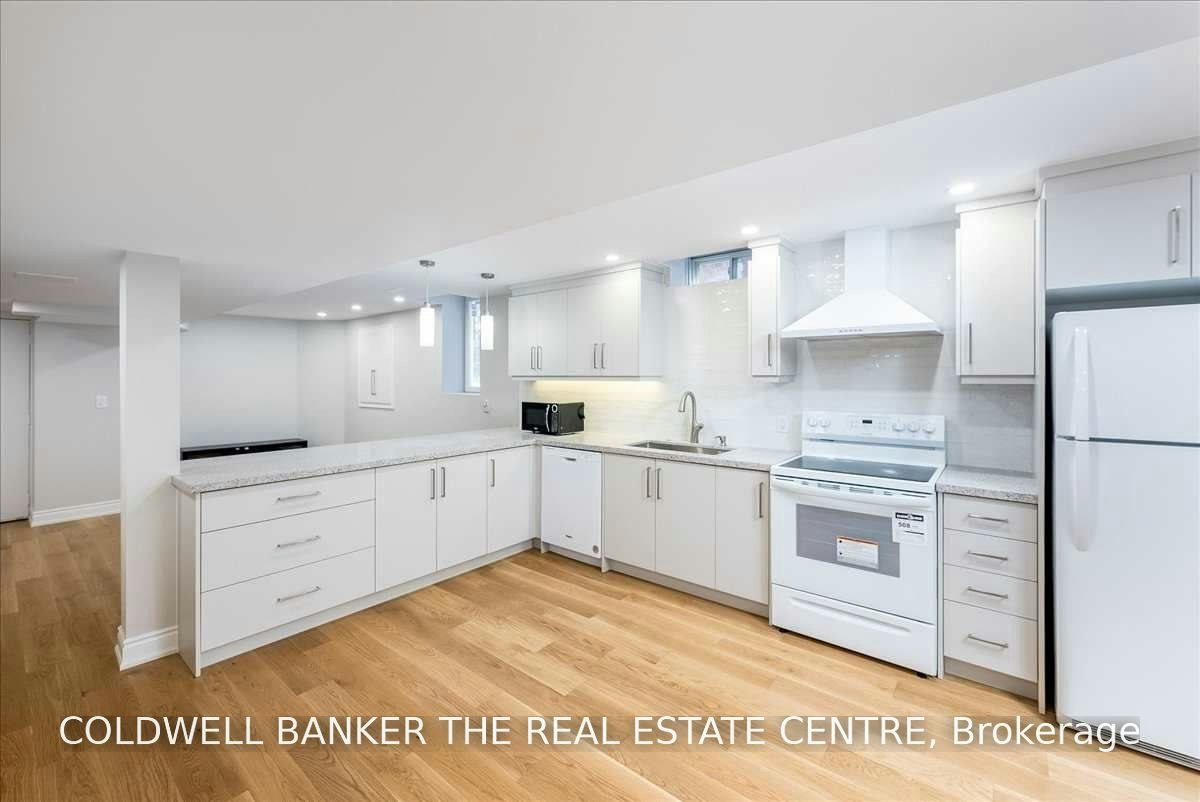 778 Firth Court, Newmarket, ON, L3Y 8H8 - 9