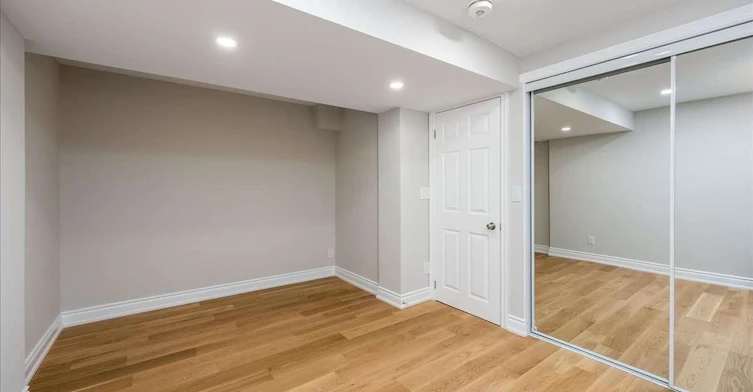 778 Firth Court, Newmarket, ON, L3Y 8H8 - 17