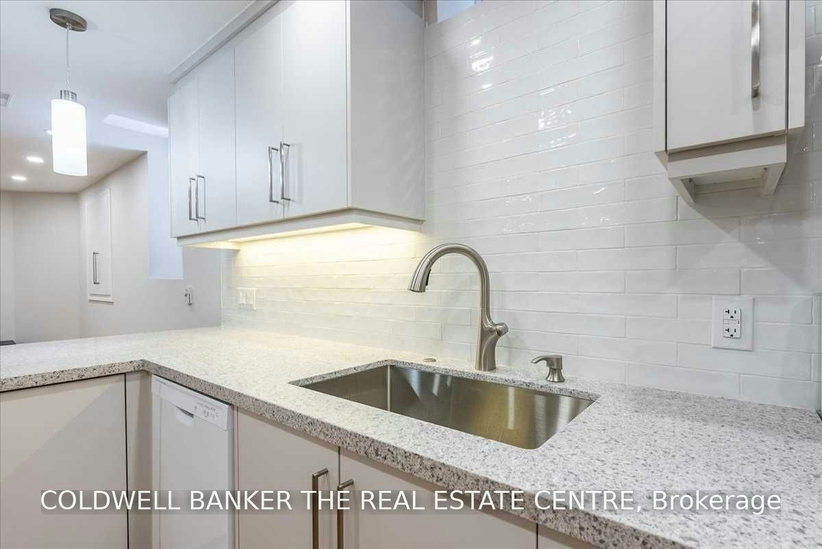 778 Firth Court, Newmarket, ON, L3Y 8H8 - 11