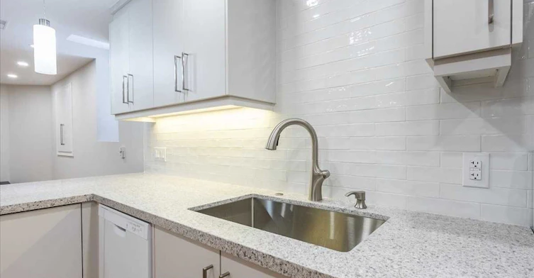 778 Firth Court, Newmarket, ON, L3Y 8H8 - 11