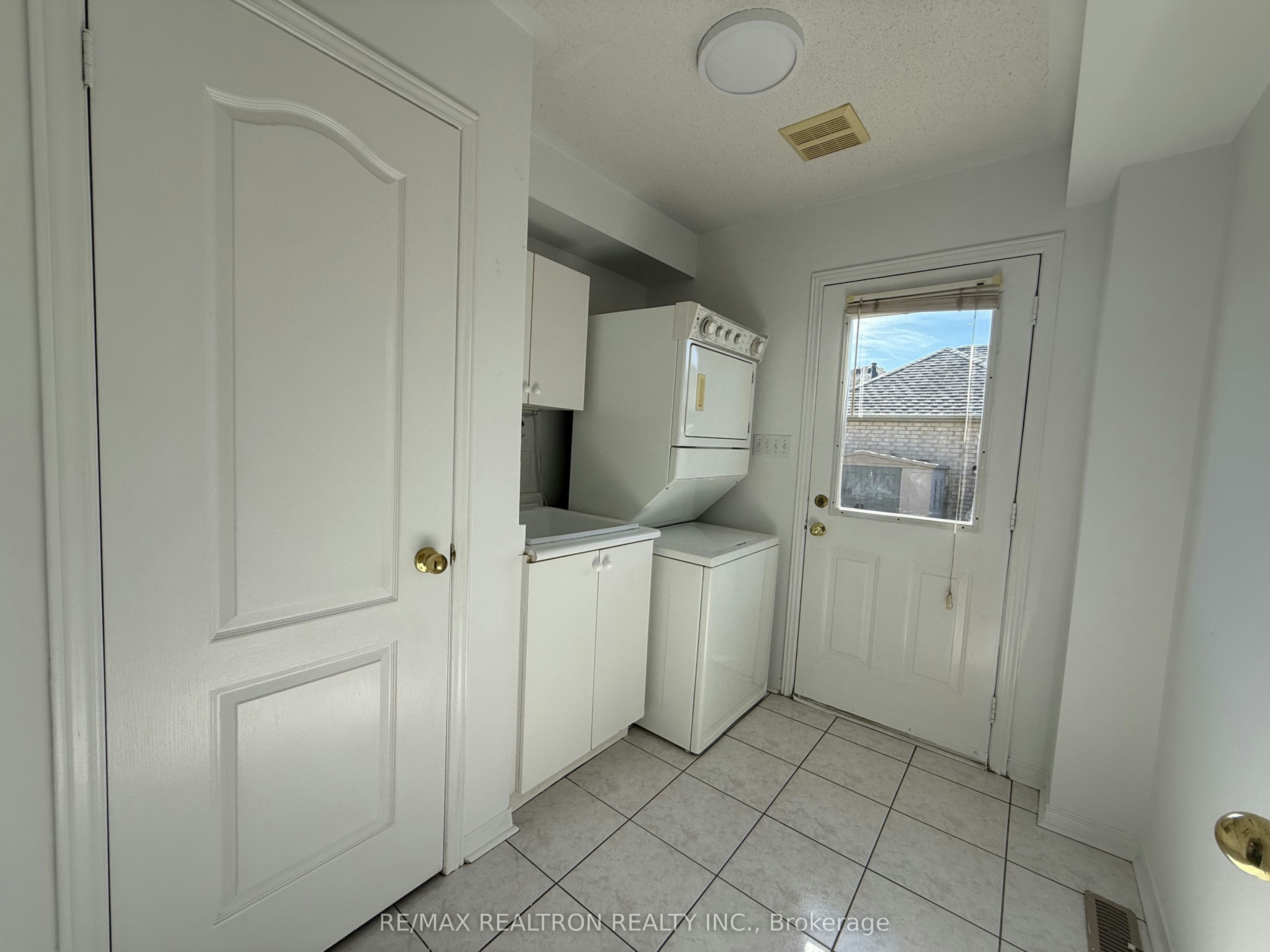 663 South Unionville Avenue, Markham, ON, L3R 4W9 - 12