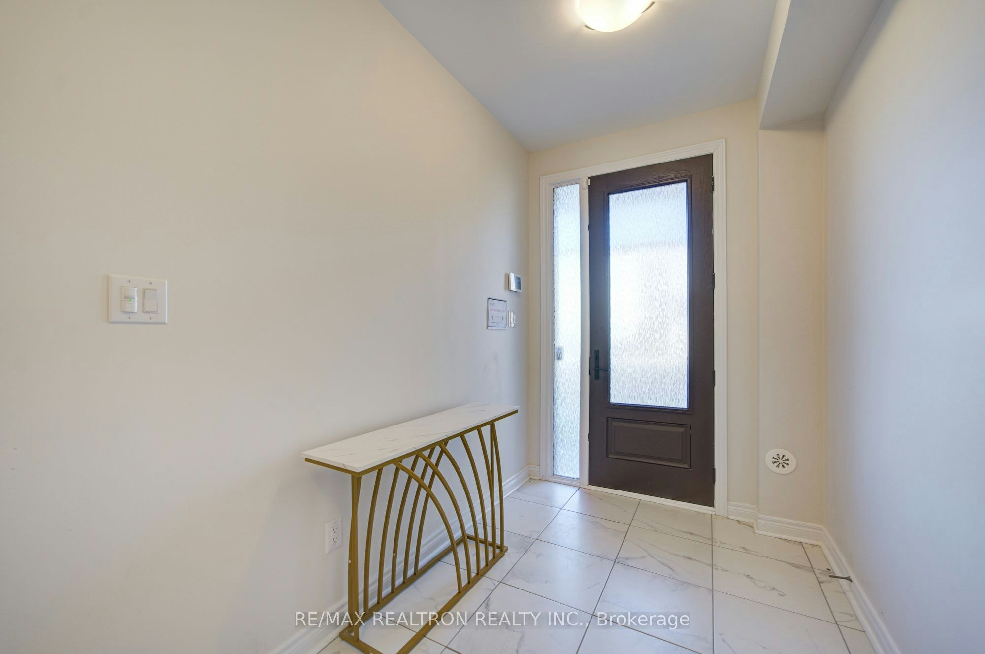 68 Johann Drive, Markham, ON, L3S 0G5 3