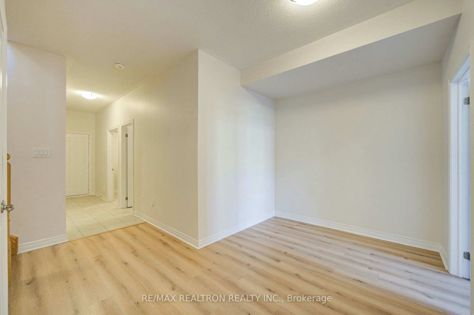 68 Johann Drive, Markham, ON, L3S 0G5 5