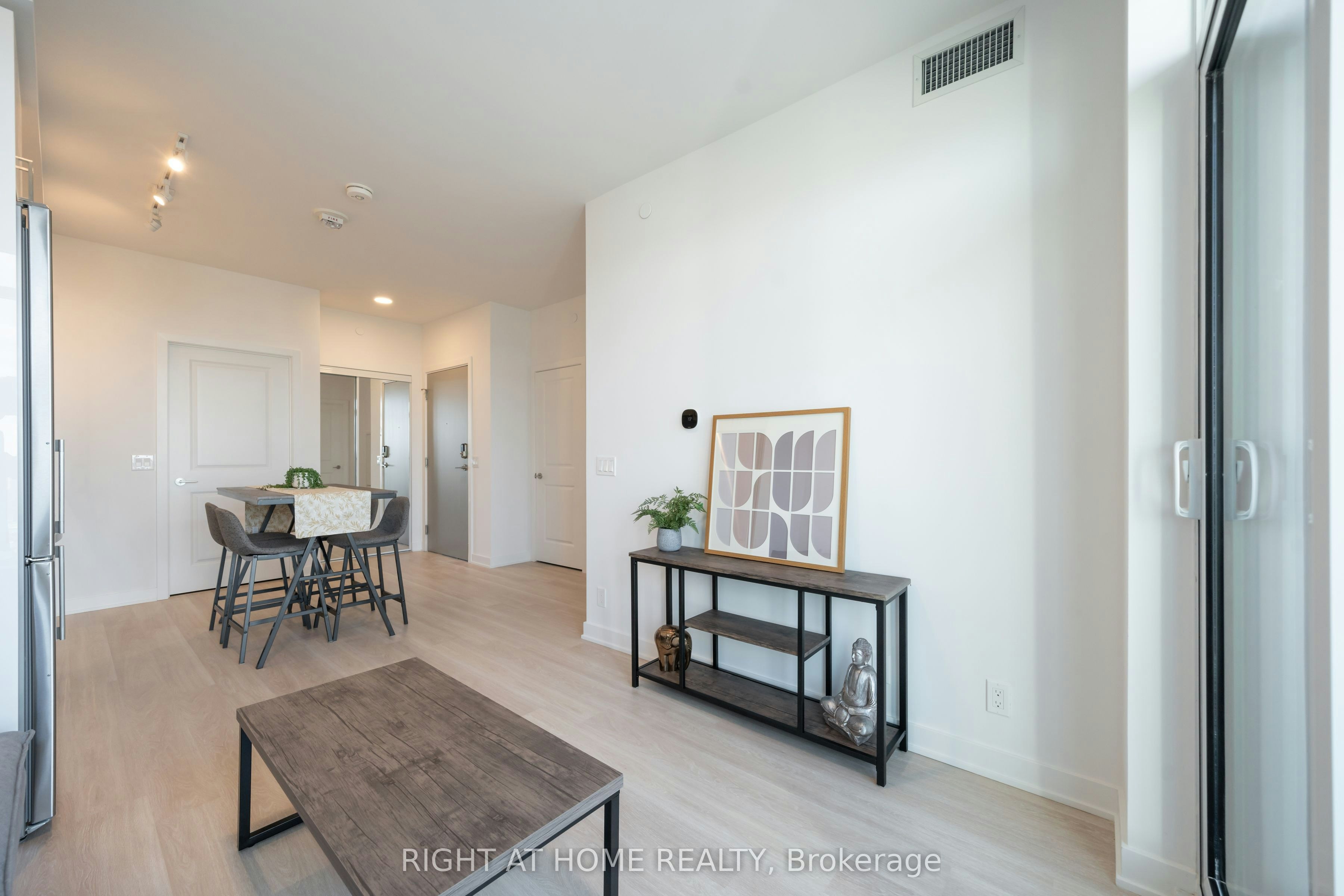2406-50 Upper Mall Way, Vaughan, ON, L4J 0L8 - 5