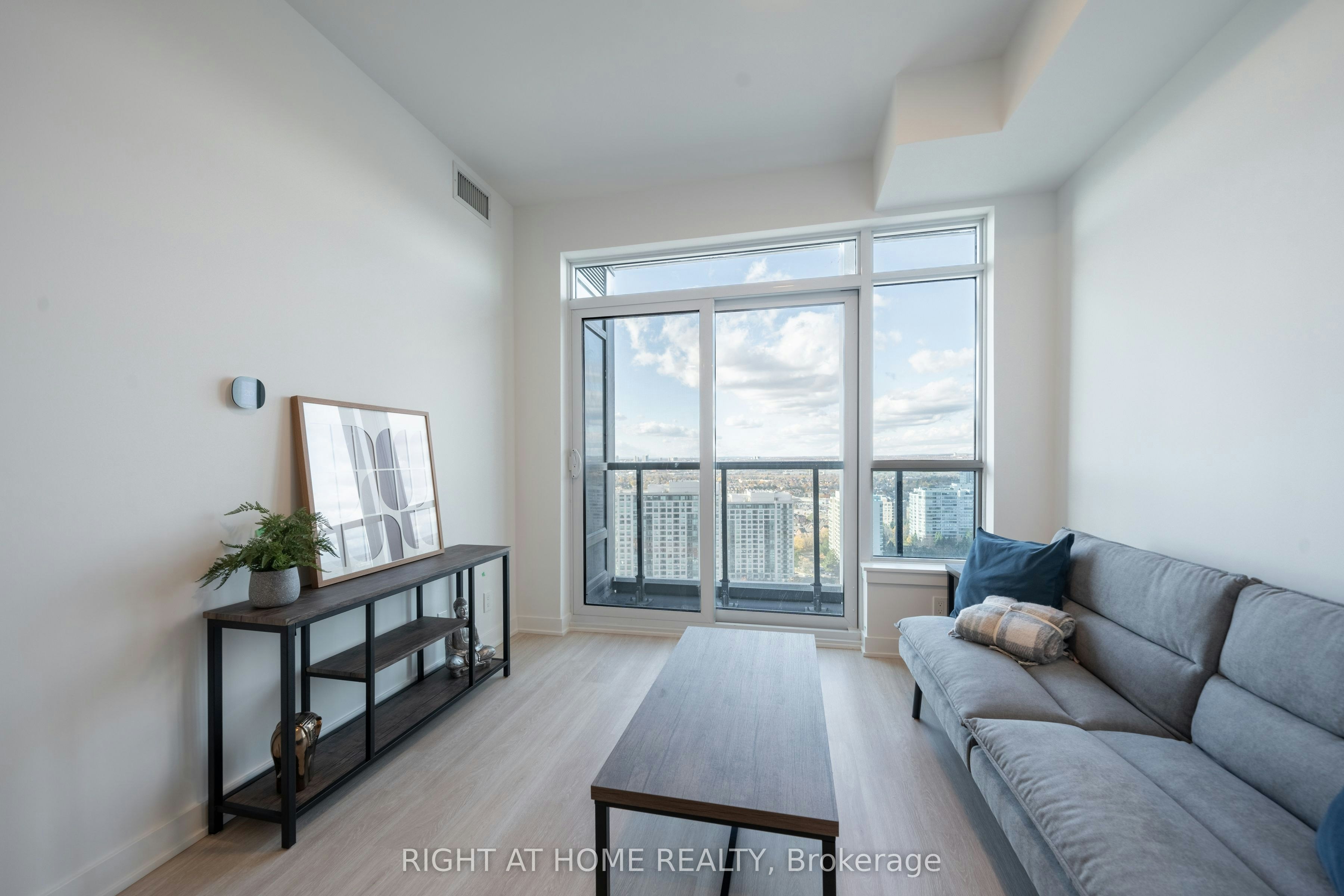 2406-50 Upper Mall Way, Vaughan, ON, L4J 0L8