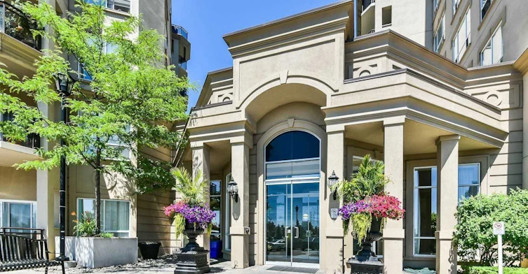 Ph. 802-8 Maison Parc Court, Vaughan, ON, L4J 9K5