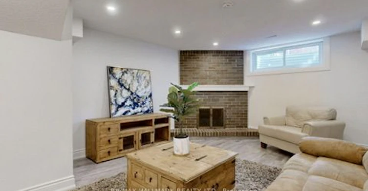 Bsmt-238 Rumble Avenue, Richmond Hill, ON, L4C 4G7 - 3
