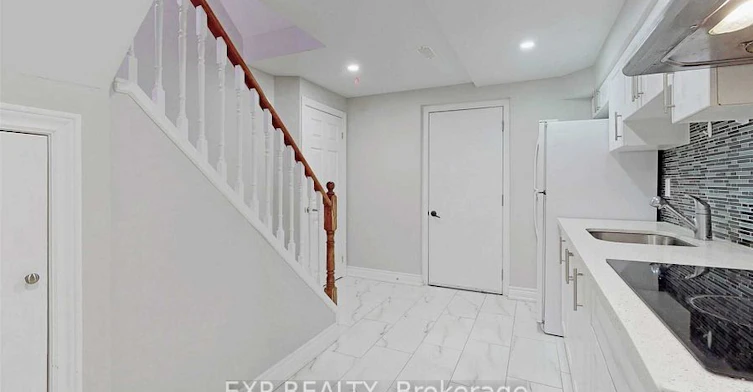 B-172 District Avenue, Vaughan, ON, L6A 0Y3 - 3