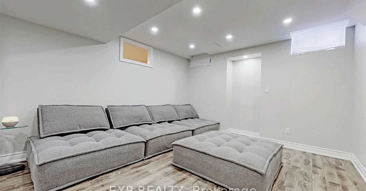 B-172 District Avenue, Vaughan, ON, L6A 0Y3 - 7