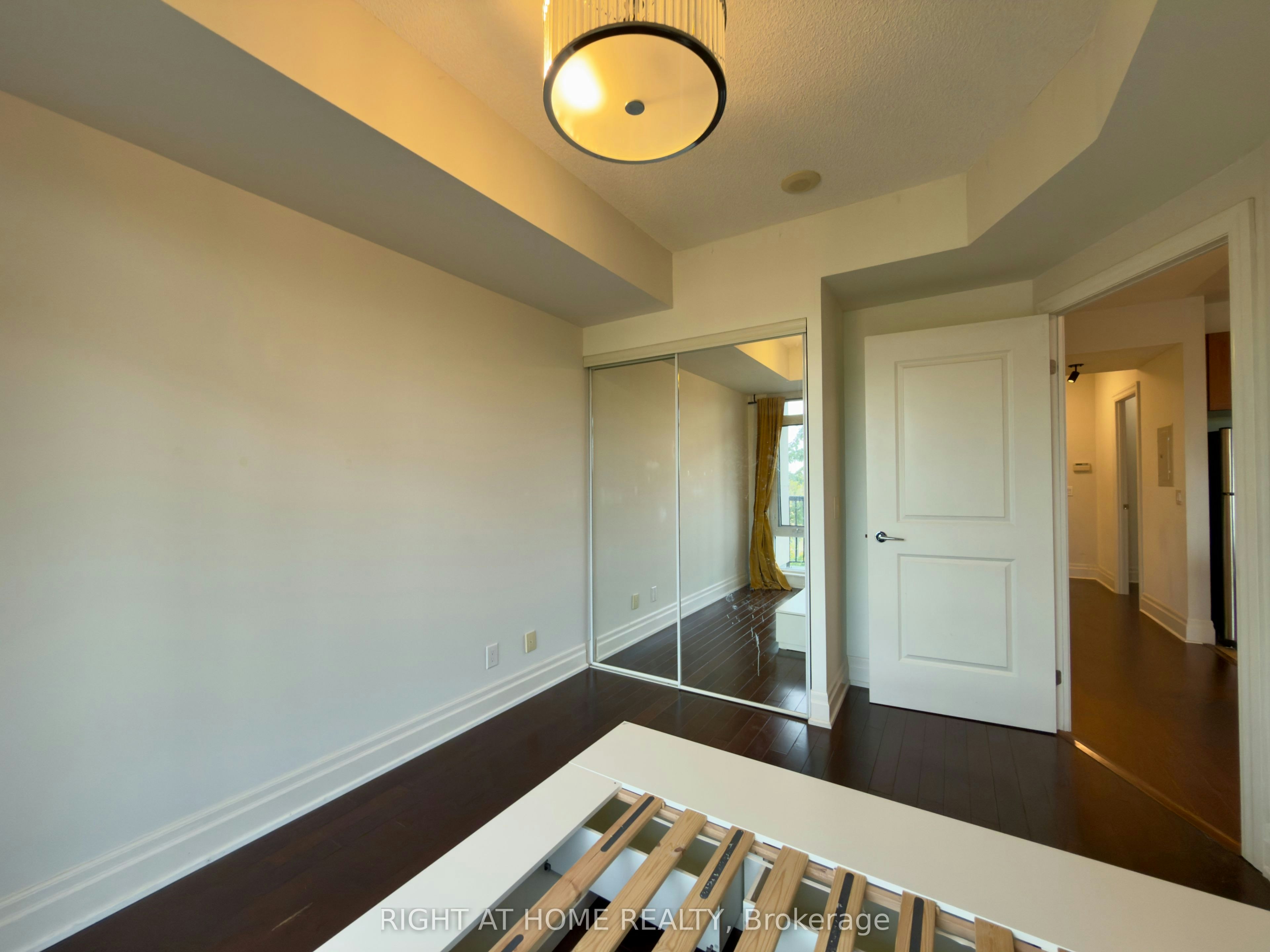310-131 Upper Duke Crescent, Markham, ON, L6G 0C9 - 5