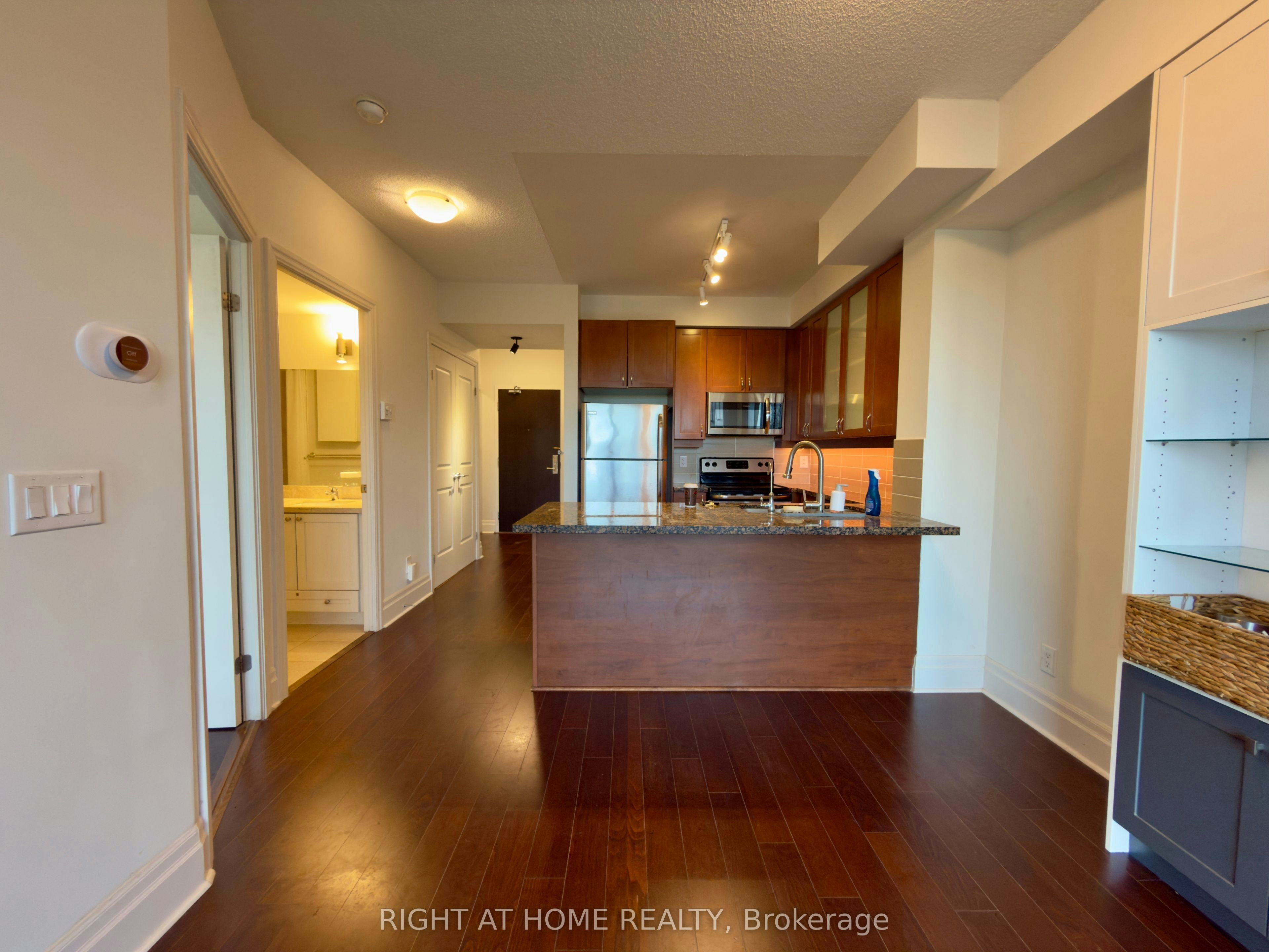 310-131 Upper Duke Crescent, Markham, ON, L6G 0C9 - 3
