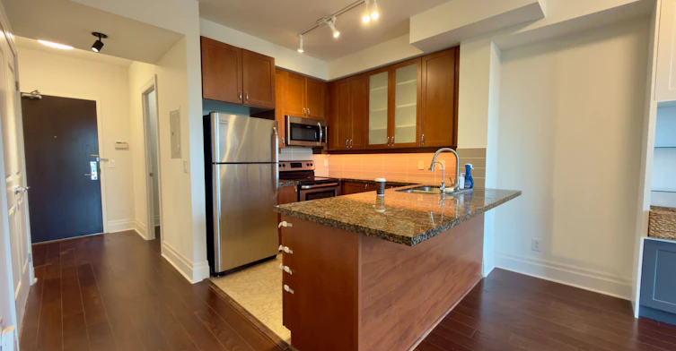310-131 Upper Duke Crescent, Markham, ON, L6G 0C9 - 2