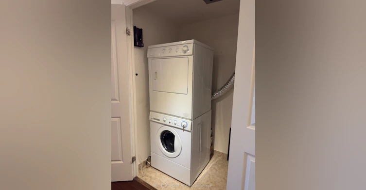310-131 Upper Duke Crescent, Markham, ON, L6G 0C9 - 9