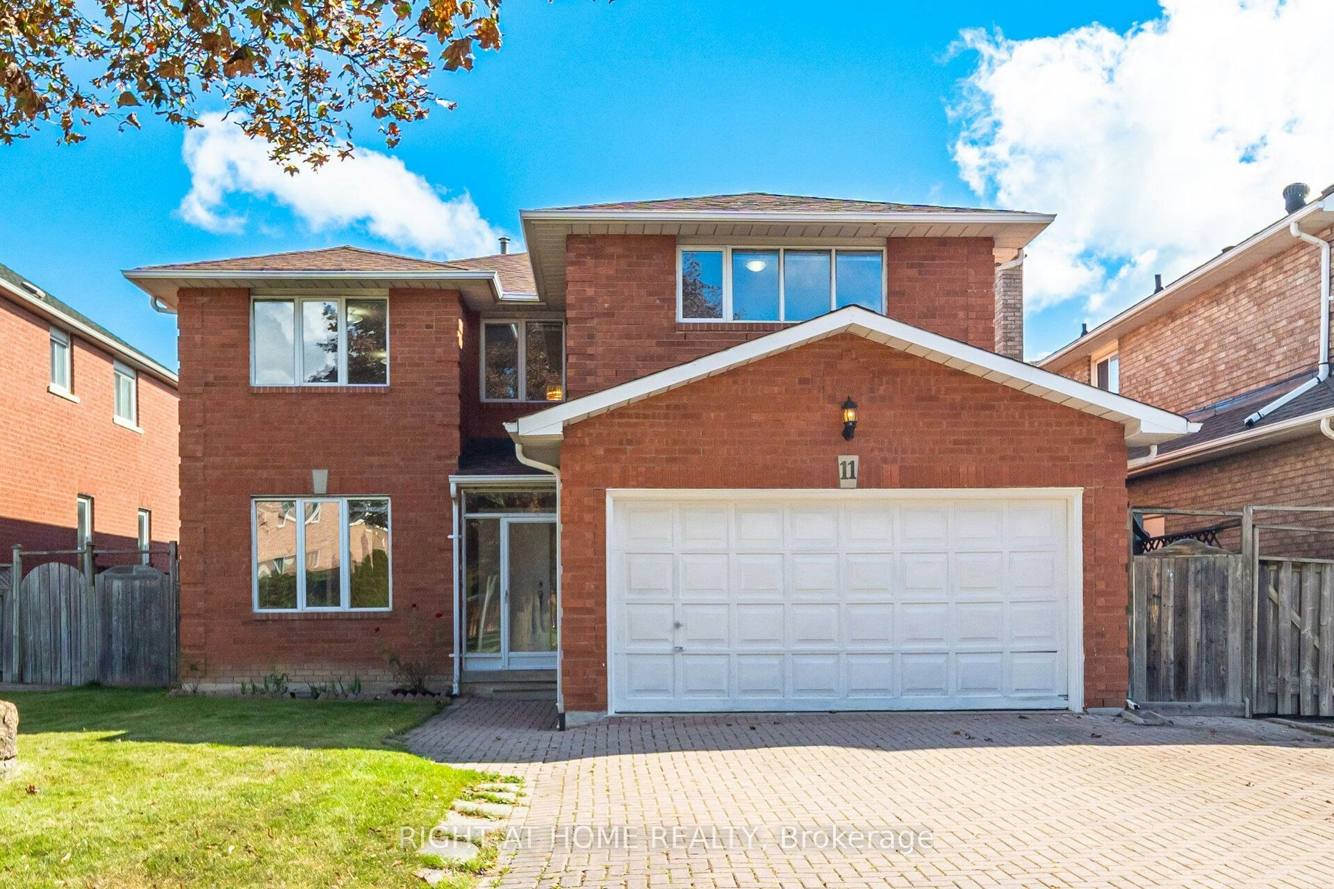 11 Lynda Mcneil Place, Markham, ON, L3S 3E4