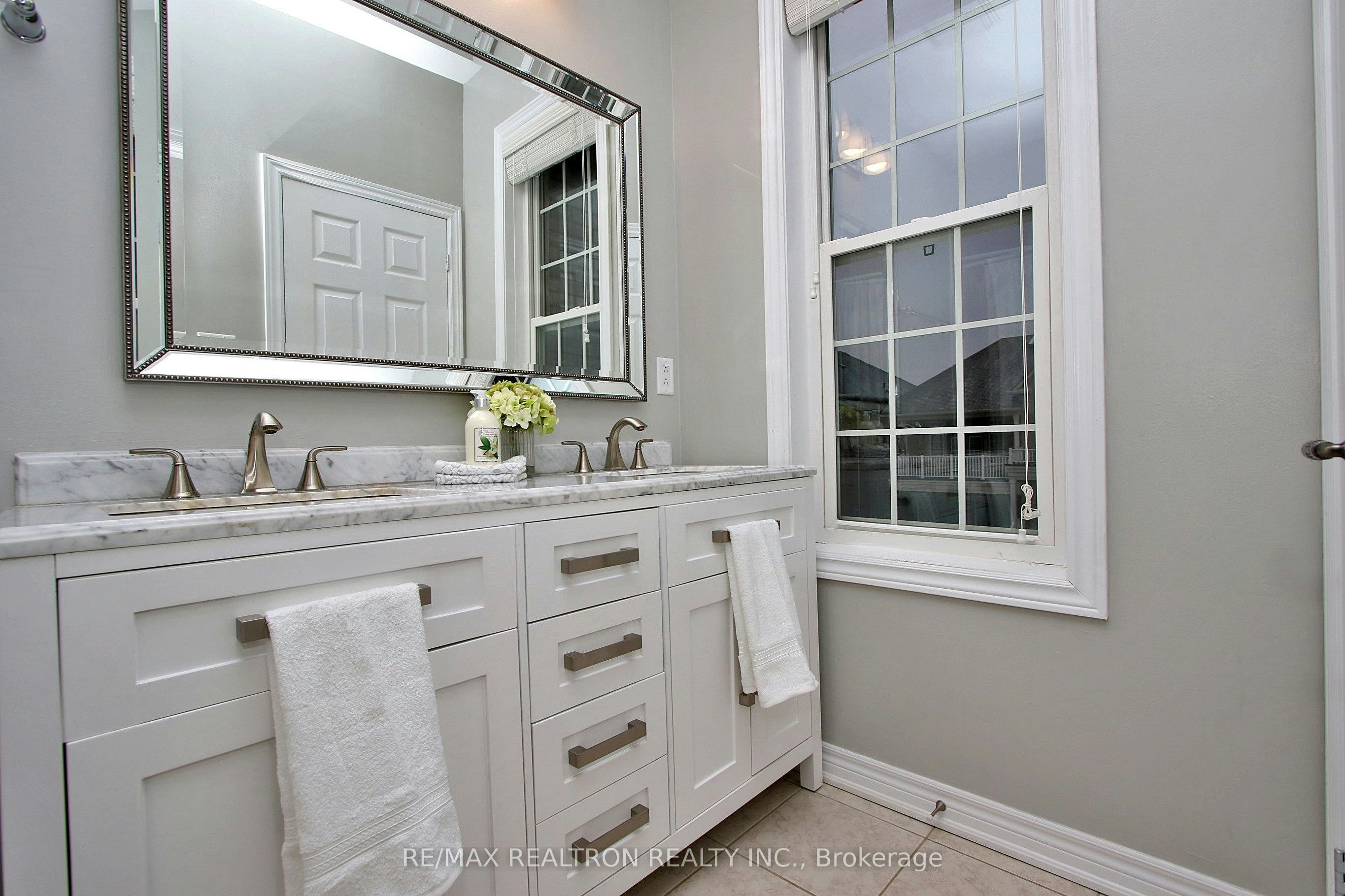 30 Valmont Avenue, Richmond Hill, ON, L4E 0P8 - 17