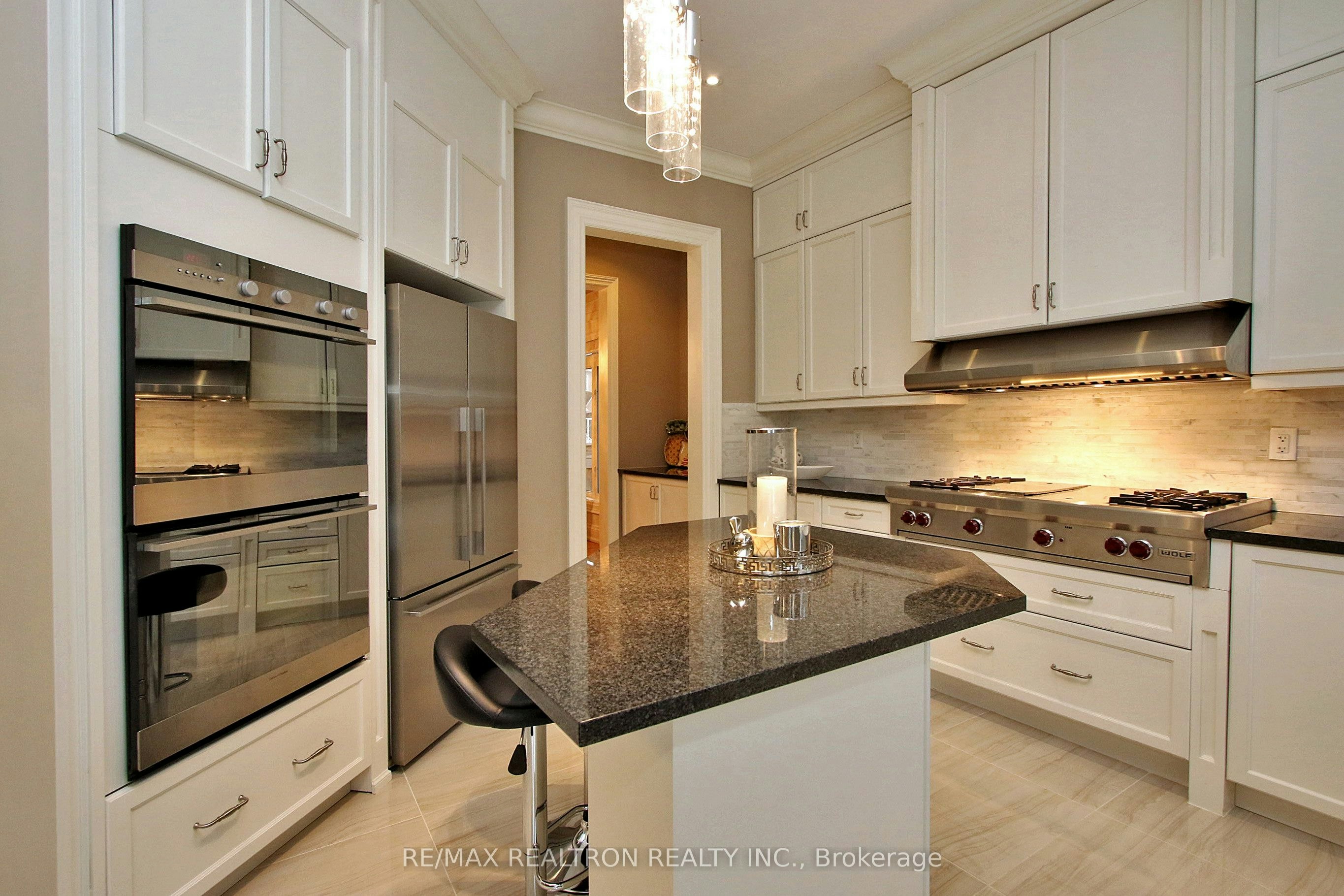 30 Valmont Avenue, Richmond Hill, ON, L4E 0P8 - 6