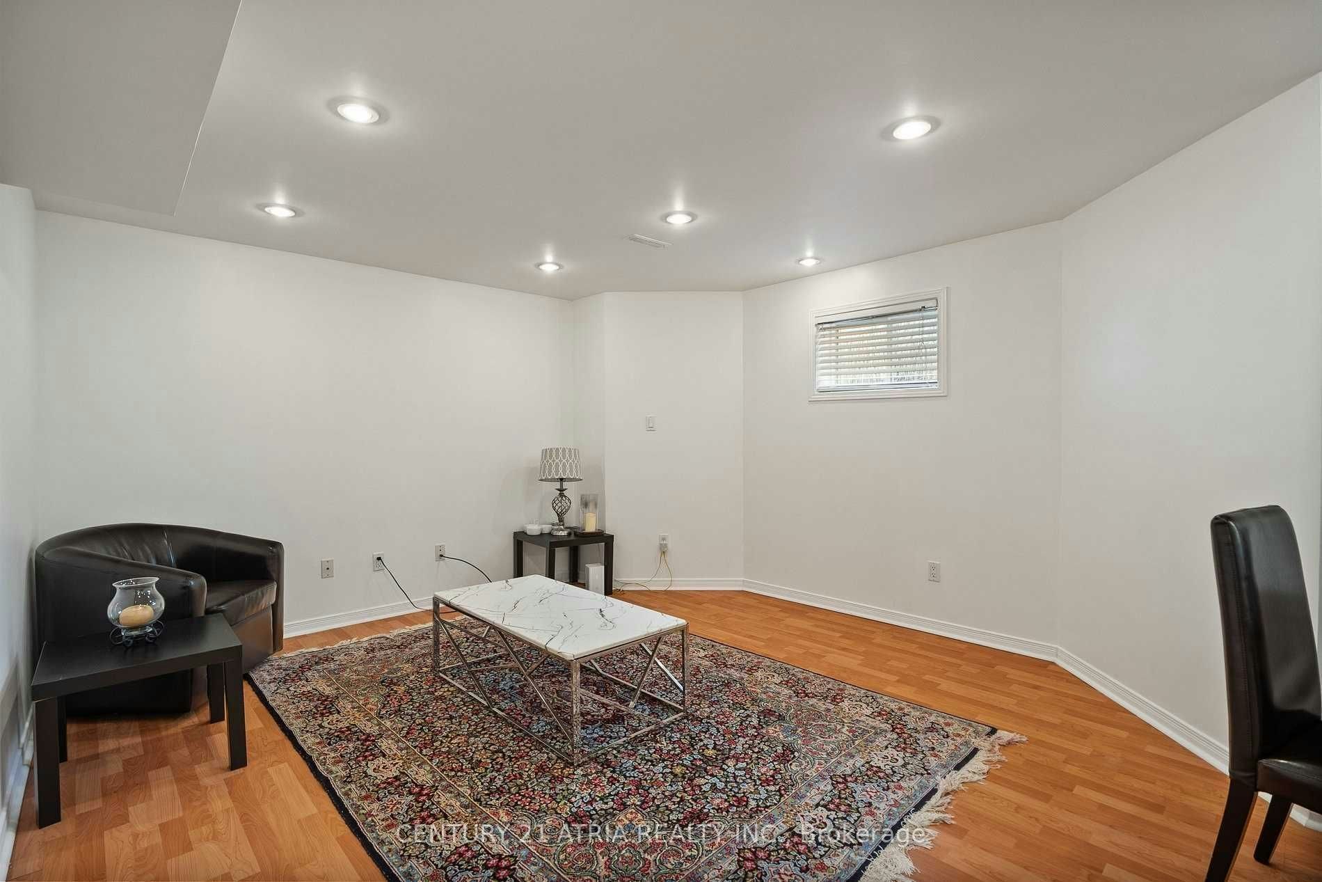 Bsmt-22 Sweet Water Crescent, Richmond Hill, ON, L4S 2A9 3
