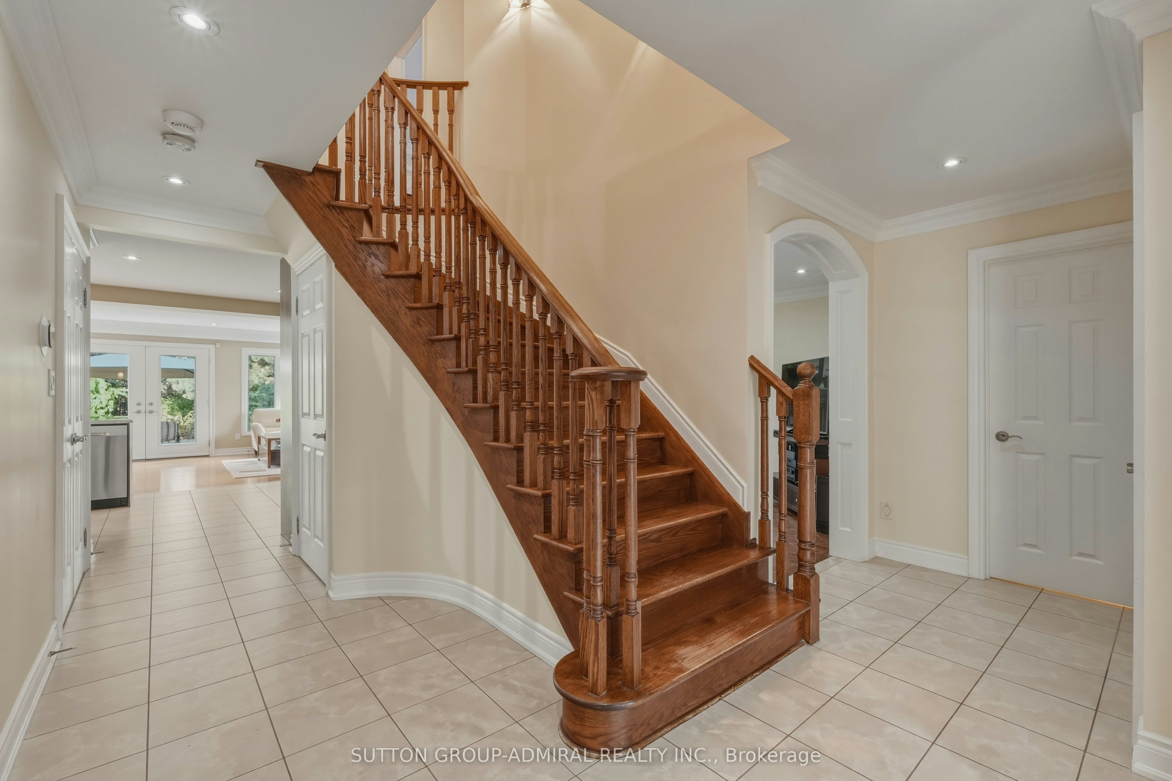90 Brillinger Street, Richmond Hill, ON, L4C 8Y3 - 4