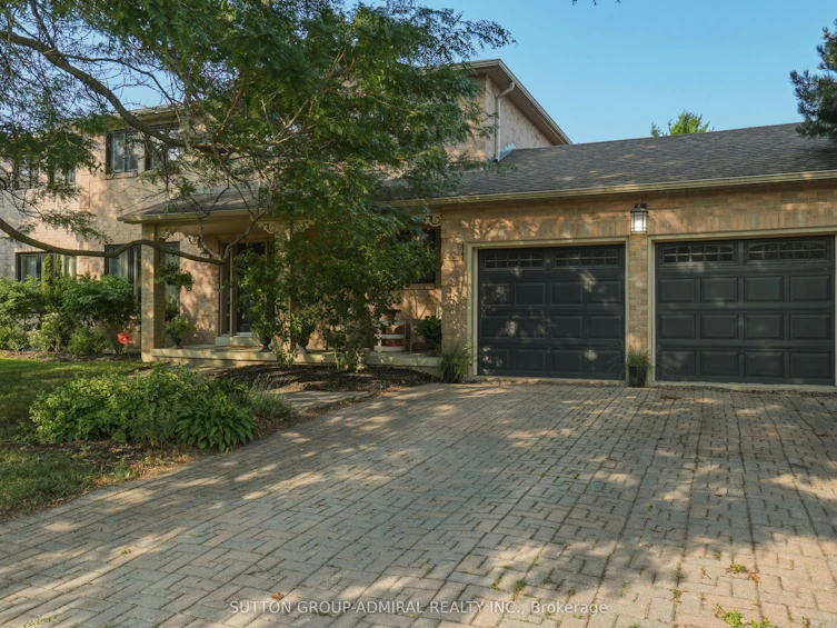90 Brillinger Street, Richmond Hill, ON, L4C 8Y3 - 2