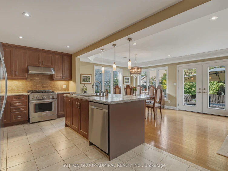 90 Brillinger Street, Richmond Hill, ON, L4C 8Y3 - 6