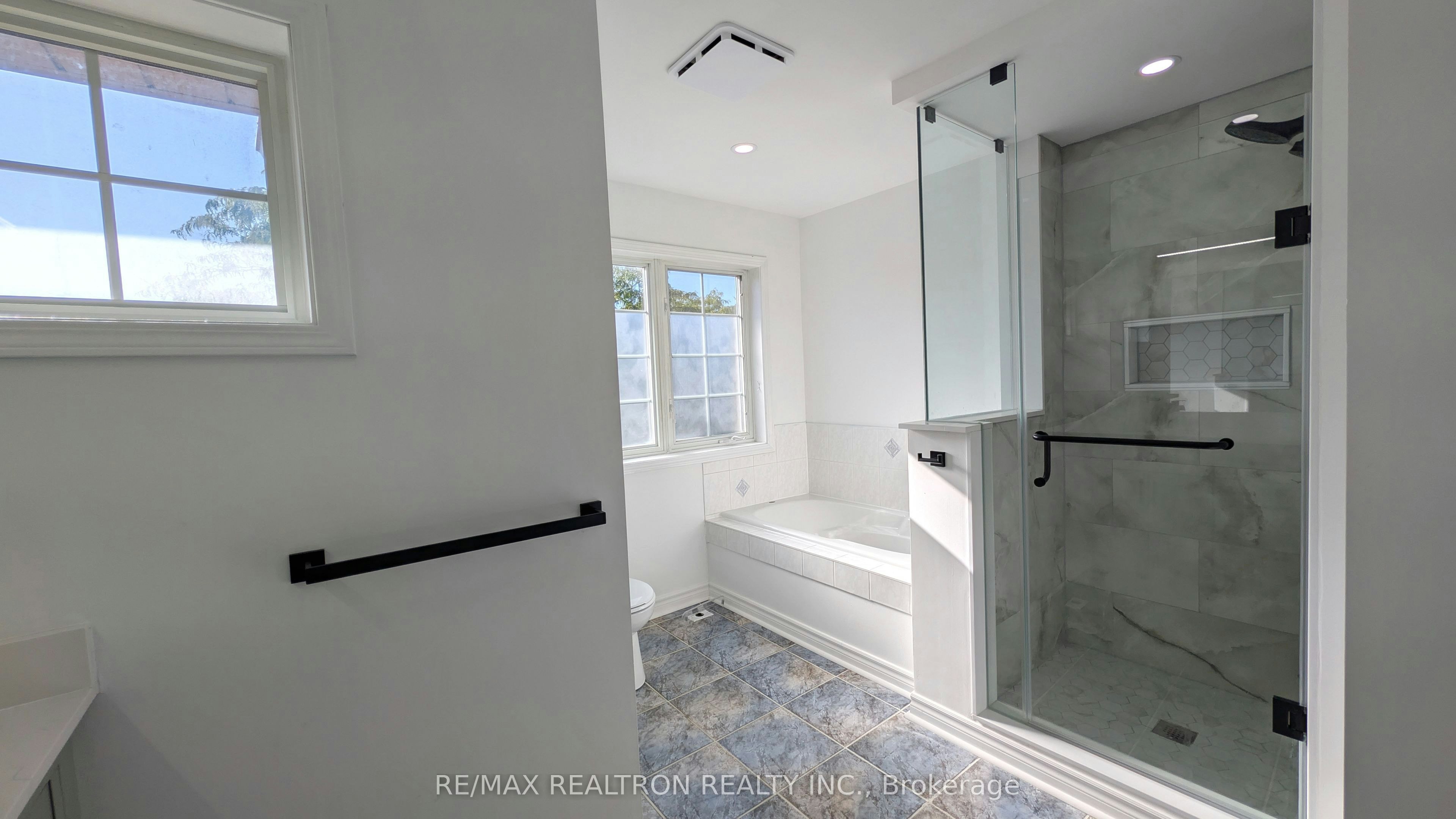 7-22 St Moritz Way, Markham, ON, L3R 4G4 - 20