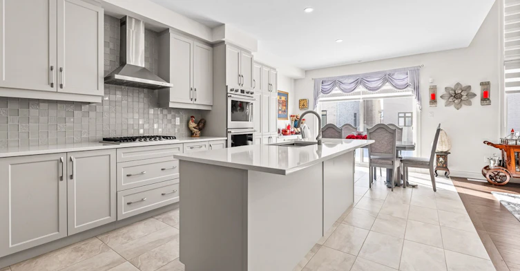 28 Bellflower Crescent, Adjala-Tosorontio, ON, L0G 1W0 - 16