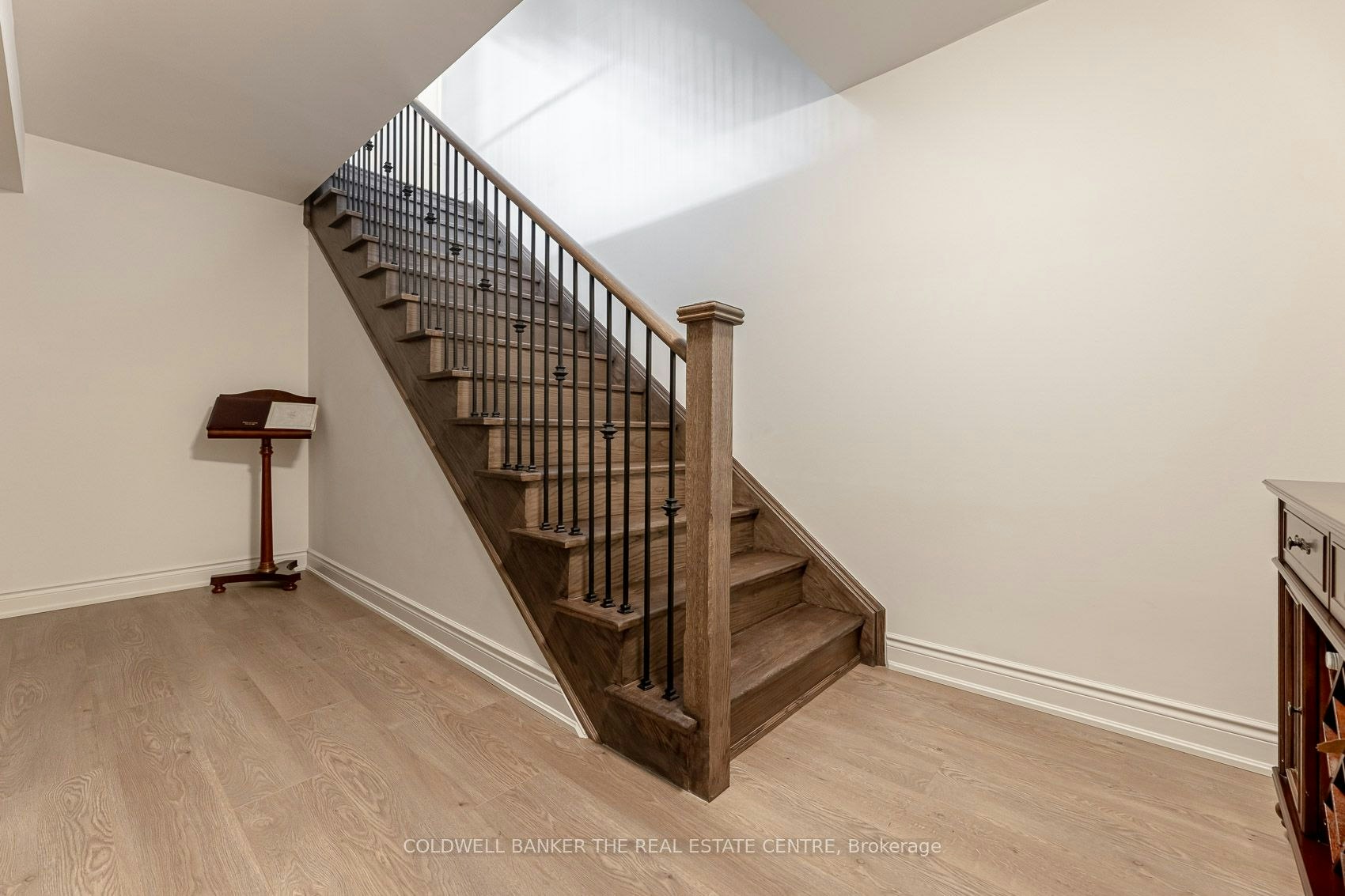 28 Bellflower Crescent, Adjala-Tosorontio, ON, L0G 1W0 - 40