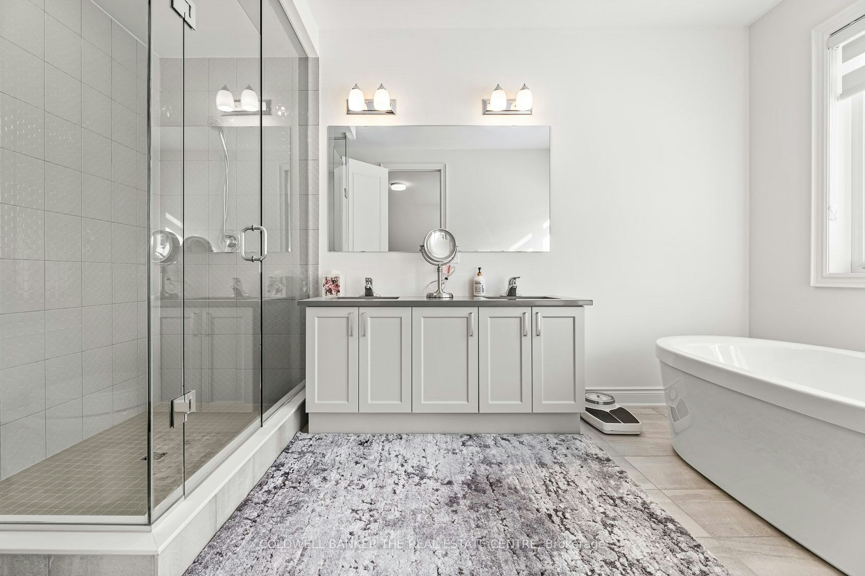 28 Bellflower Crescent, Adjala-Tosorontio, ON, L0G 1W0 - 25