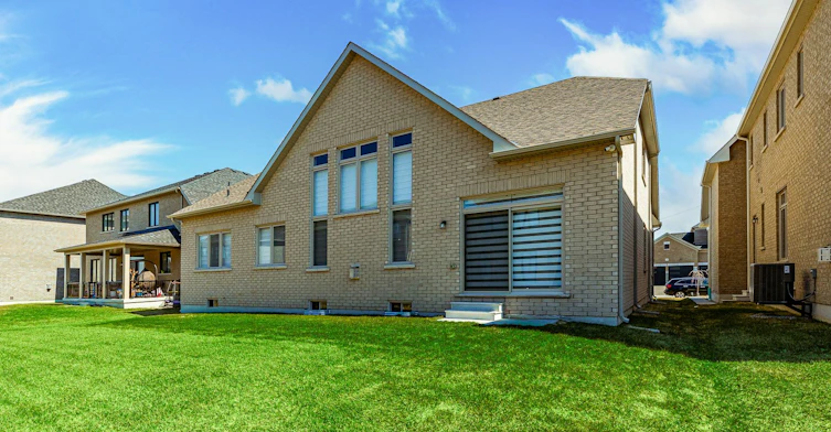 28 Bellflower Crescent, Adjala-Tosorontio, ON, L0G 1W0 - 44