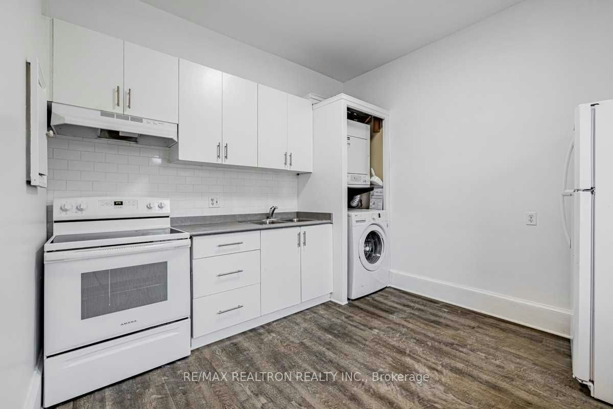 Front-14 John Street, Markham, ON, L3T 1X8 - 7