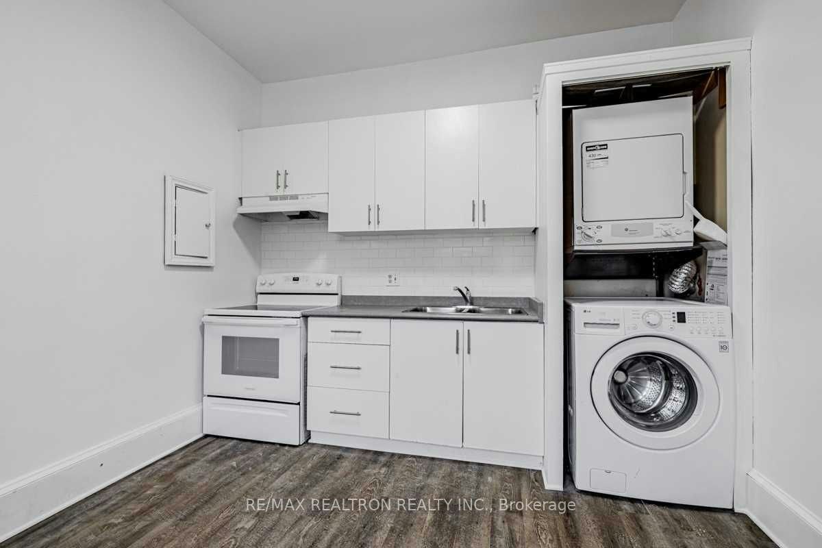 Front-14 John Street, Markham, ON, L3T 1X8 - 10