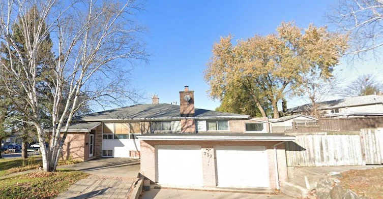 B-737 Botany Hill Crescent, Newmarket, ON, L3Y 3A7