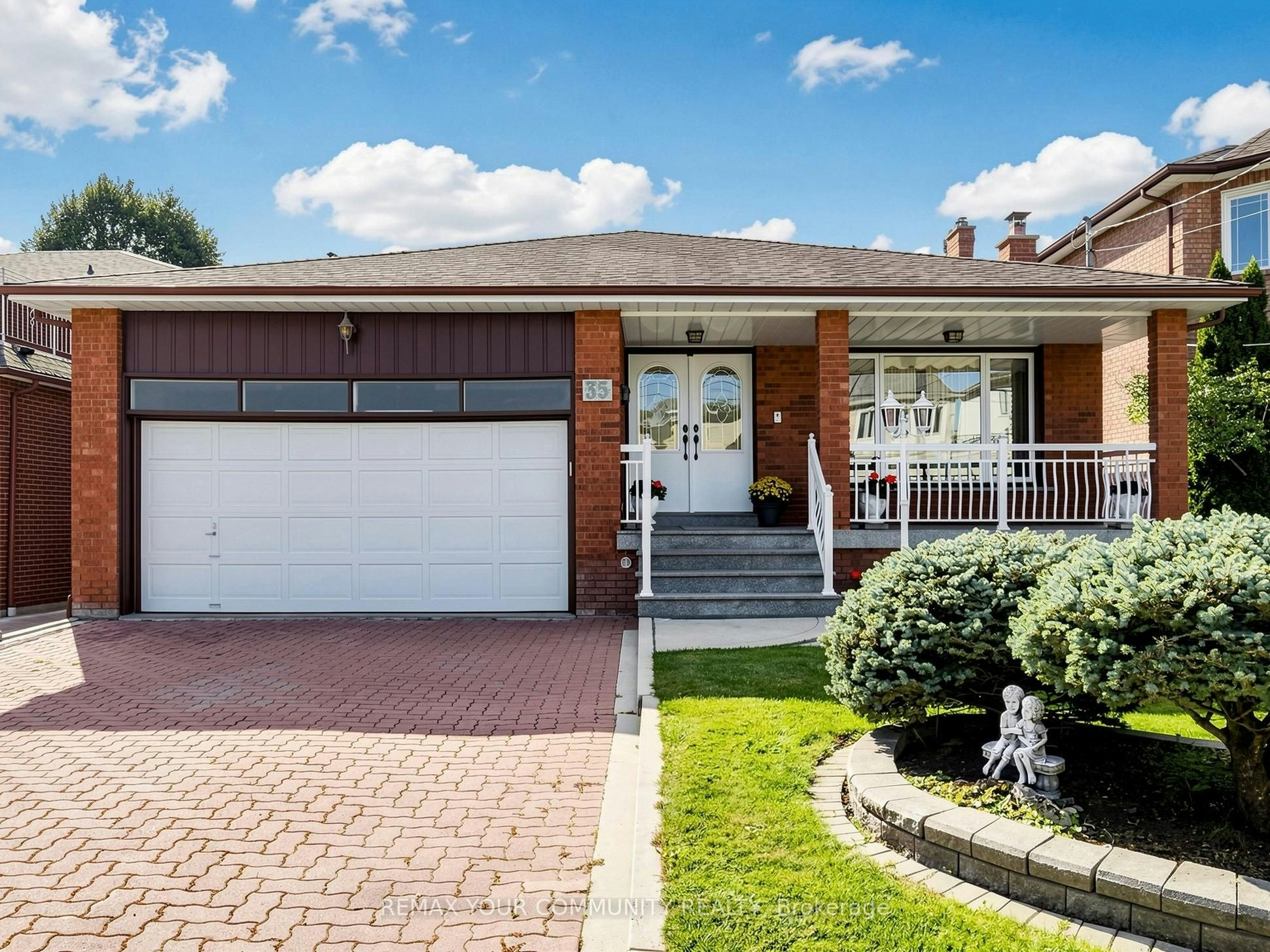 35 May Avenue, Richmond Hill, ON, L4C 3S7