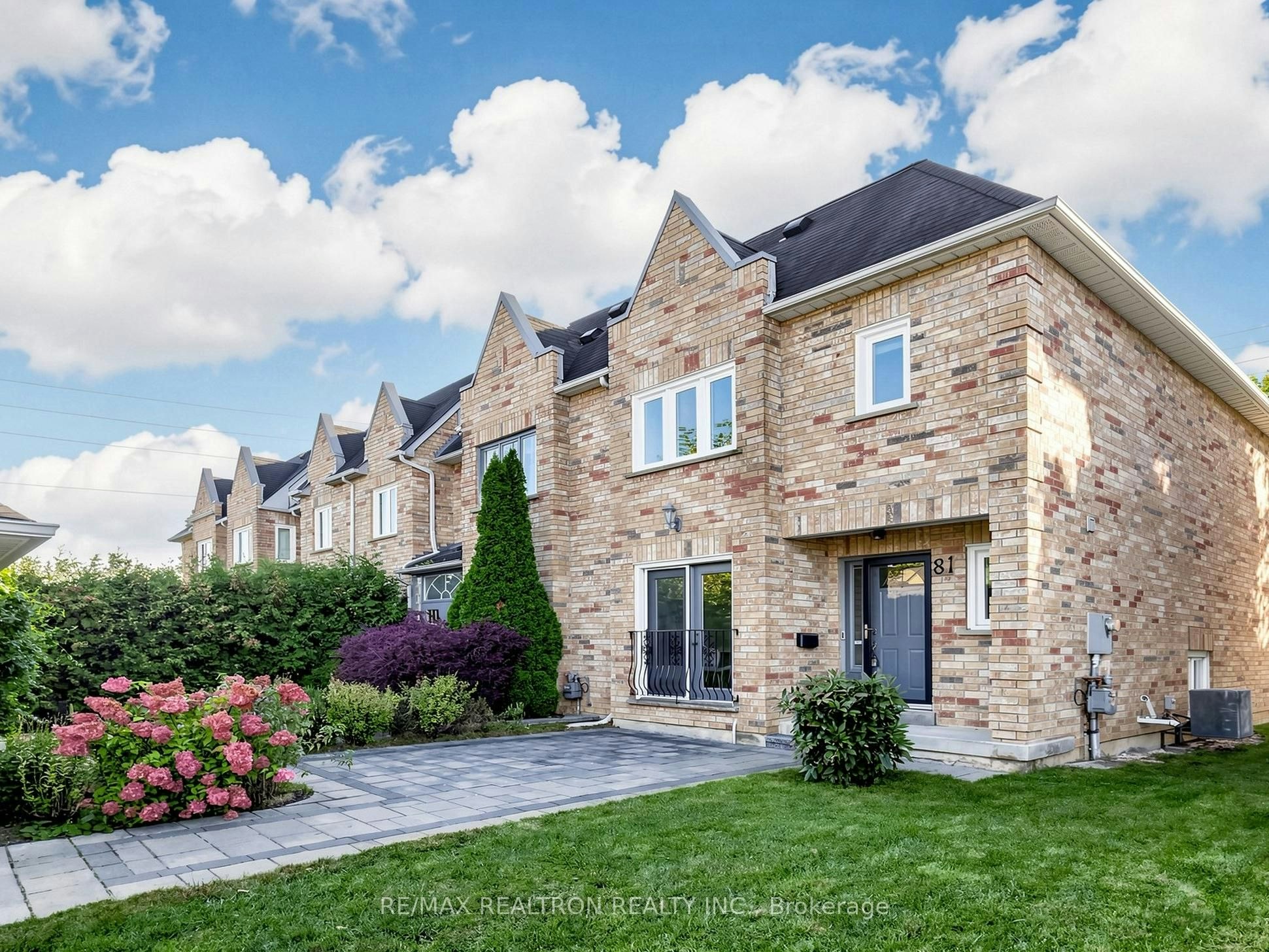81 Lichfield Road, Markham, ON, L3R 0W9