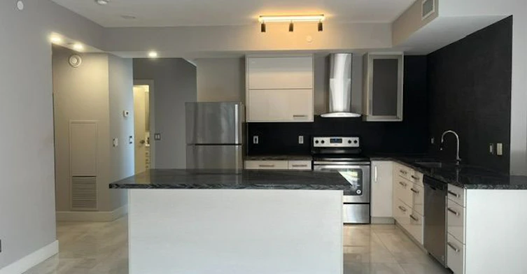 LPH04-3700 Highway 7 Road, Vaughan, ON, L4L 0G8 - 20
