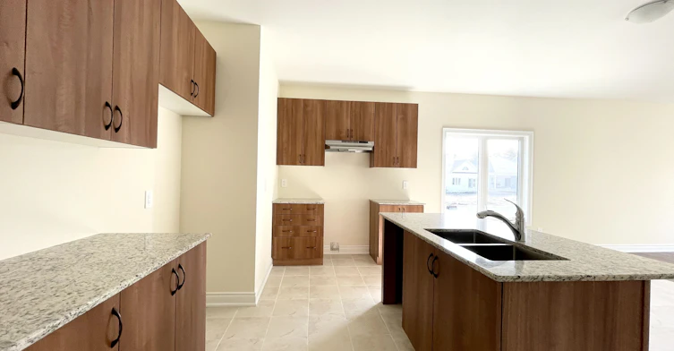 15 Schortinghuis Street, Georgina, ON, L0E 1R0 - 2