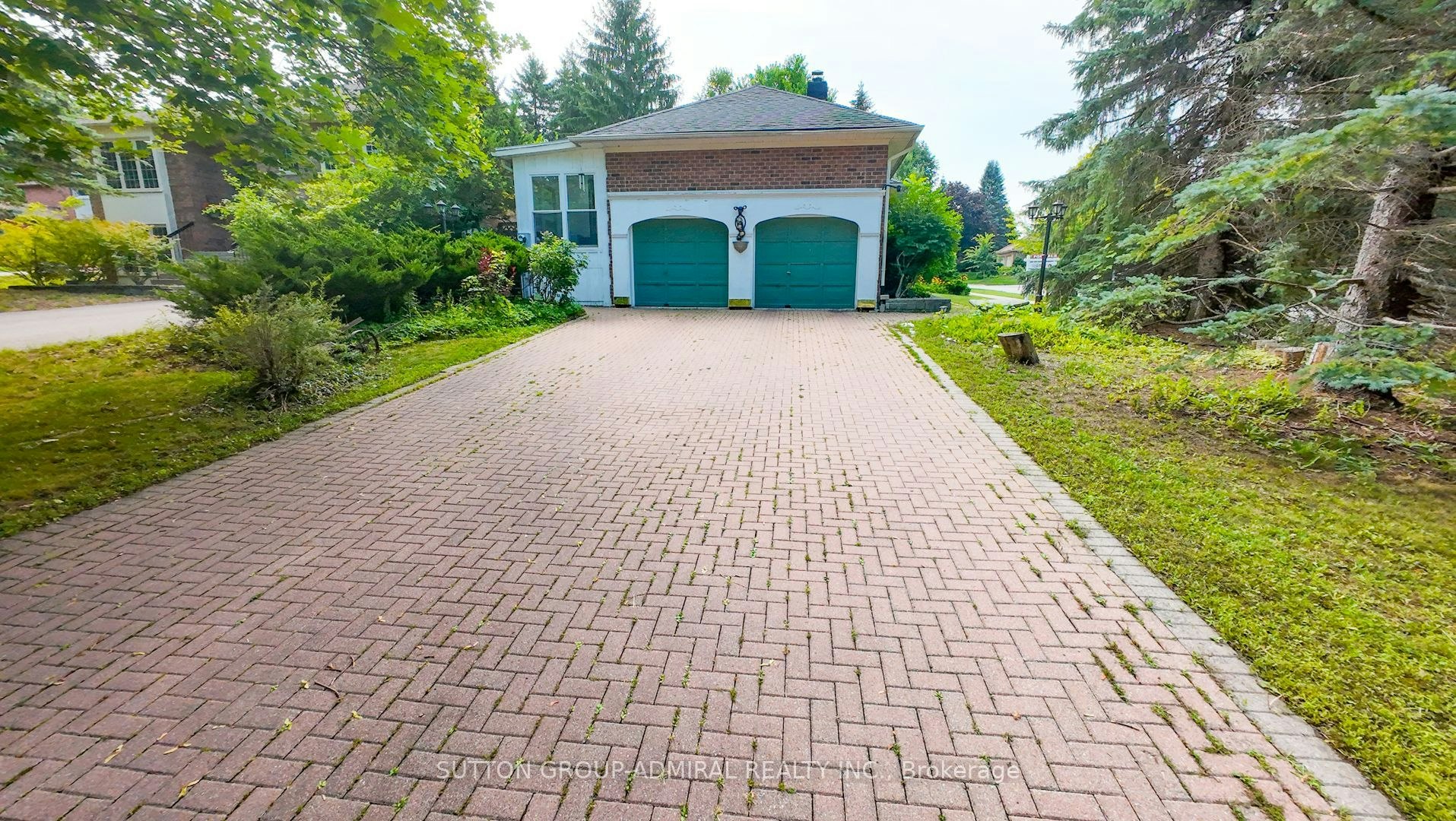 284 Murray Drive, Aurora, ON, L4G 6B1