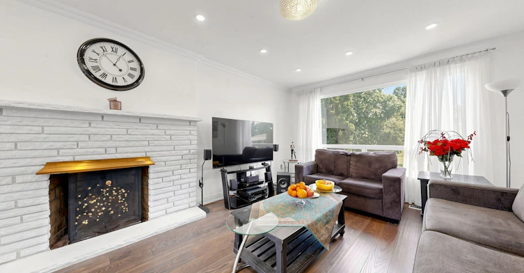 Main-244 Tampico Road, Richmond Hill, ON, L4C 4R7 - 4
