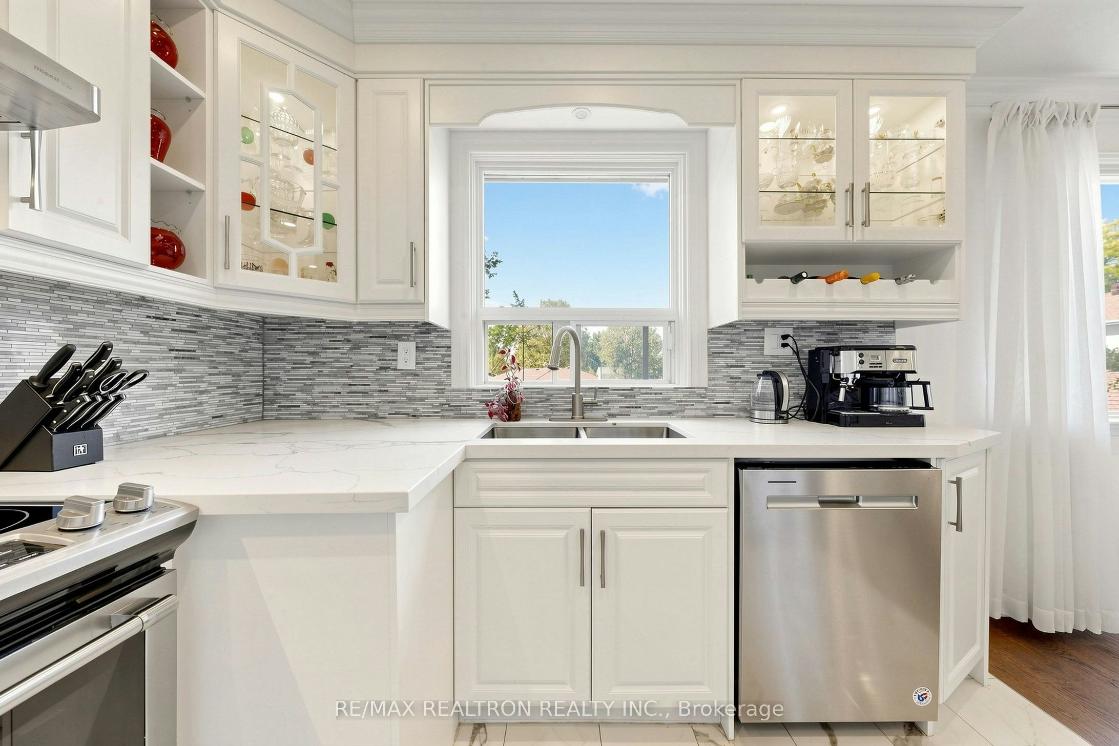 Main-244 Tampico Road, Richmond Hill, ON, L4C 4R7 - 11