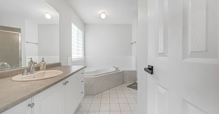 10 Macgregor Avenue, Richmond Hill, ON, L4B 4S8 - 39